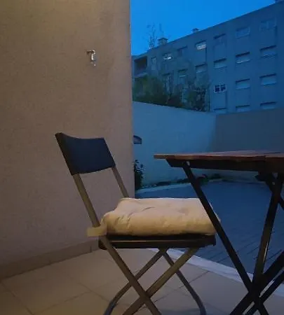 דירה Cozy Studio With Terrace