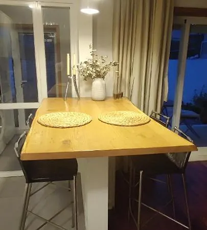 דירה Cozy Studio With Terrace